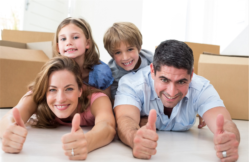 Family Gives Thumbs Up After Worry-Free Move